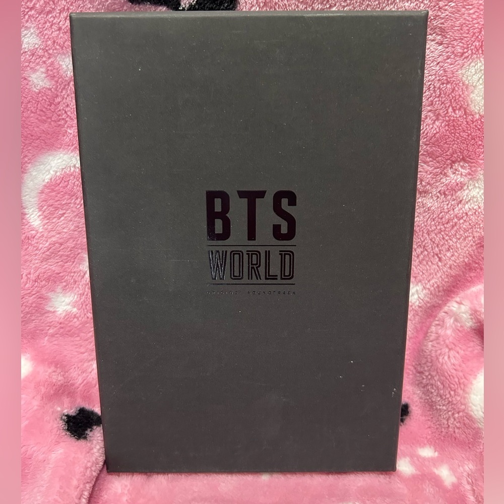 BTS World Album Box - Booklet & Poster